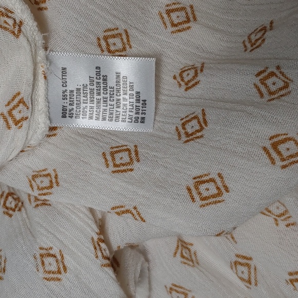 Red Camel blouse - Picture 7 of 7